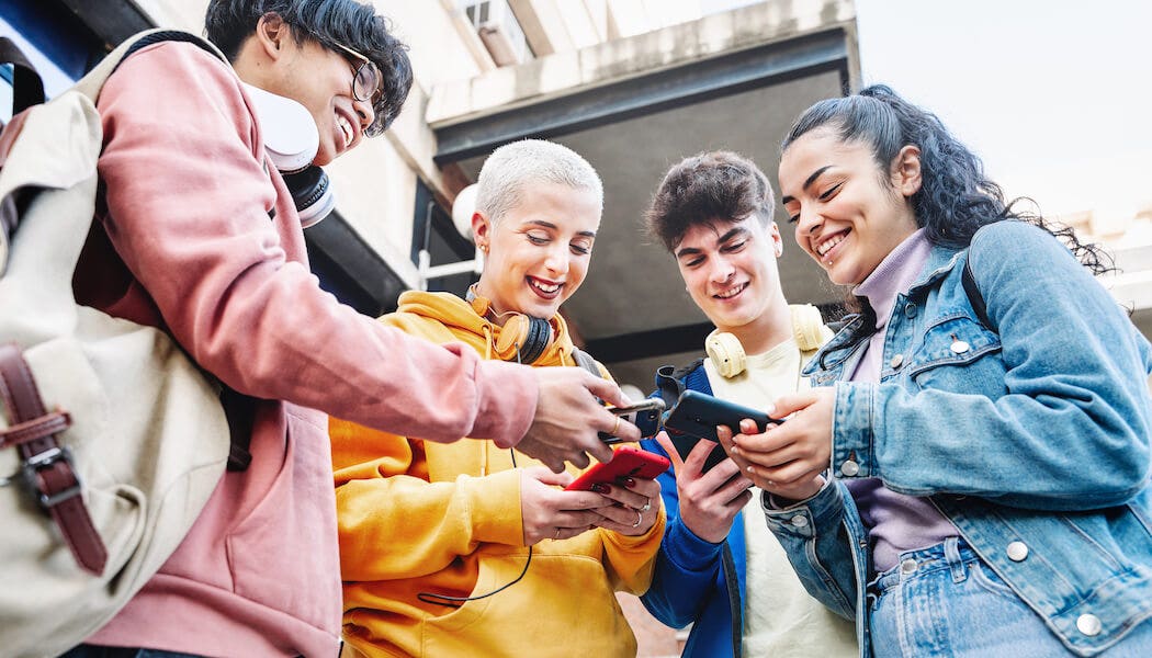 Audience vs. Communities: Turn Followers into Community Members
