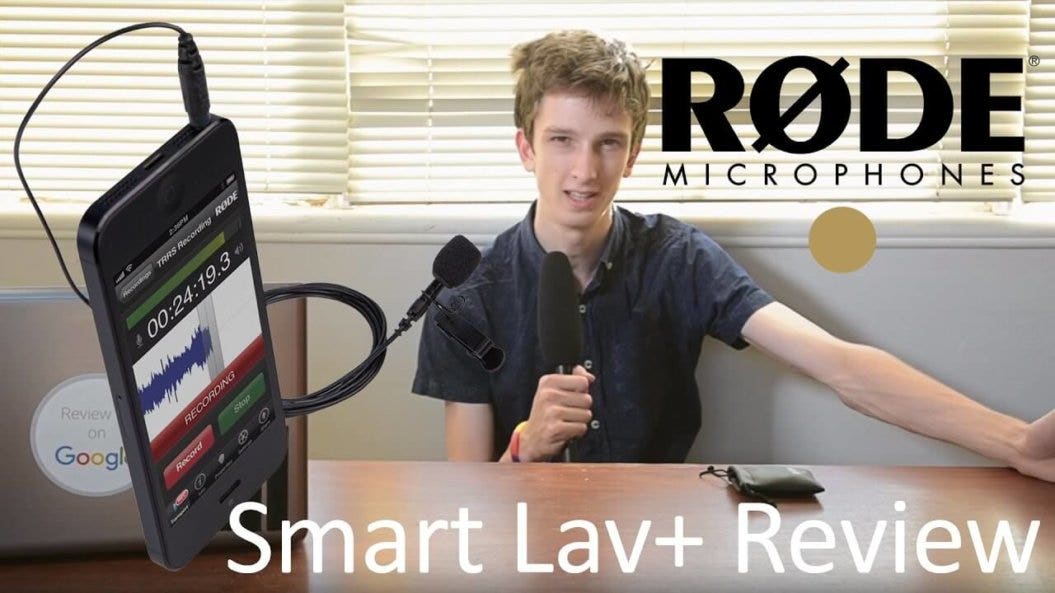 An image with a microphone from RODE SmartLav+.