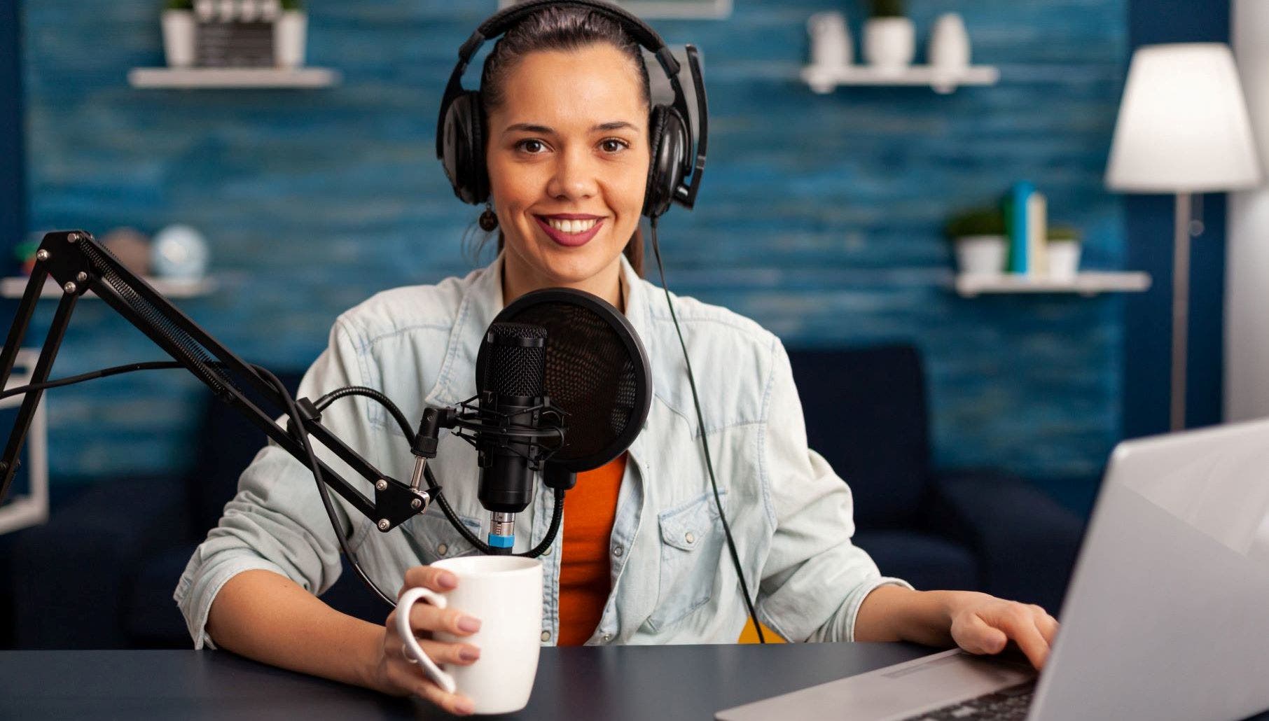 6 Ways to Repurpose Your Live Videos to Increase Your Social Reach