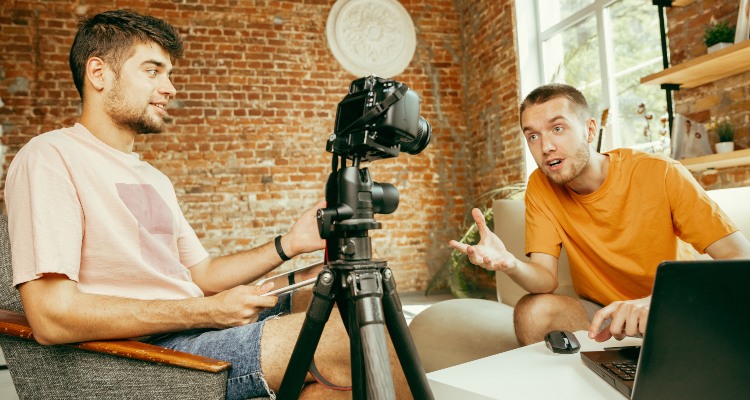 Make Money $ Live Streaming Get Paid for Live Streaming