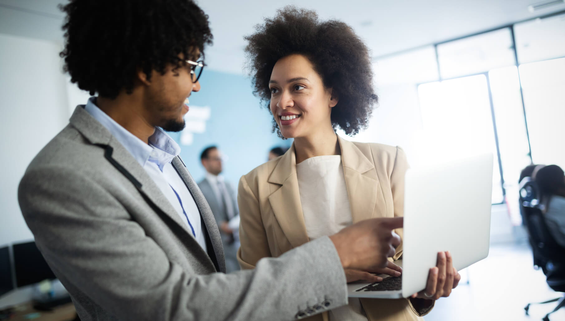 Your Guide to Generating Leads Using Landing Pages in 6 Steps